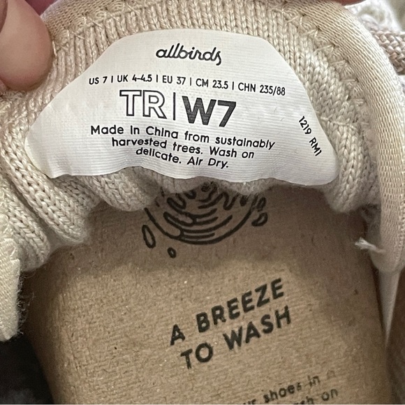 Allbirds Wheat Women's Tree Runners 7 - Picture 3 of 7